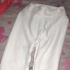 WHITE GYM/YOGA leggings !! (For women)